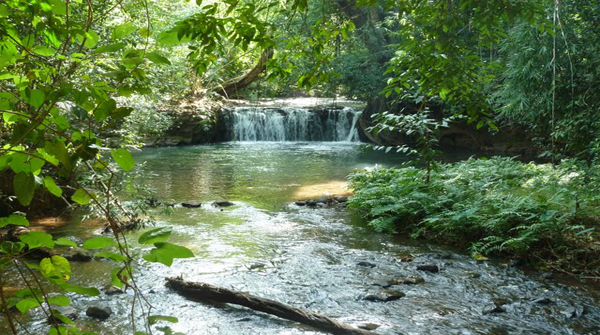 La Ang Khin Waterfall